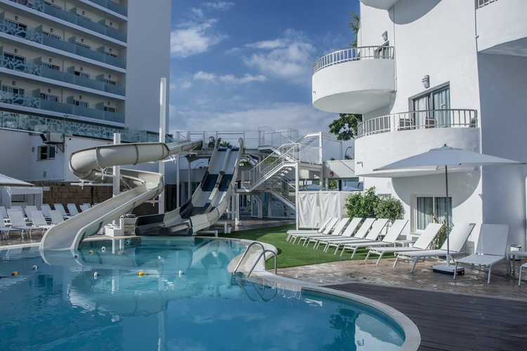Бассейн villa luz family gourmet & all exclusive Отель плая-де-гандия Бассейн villa luz family gourmet & all exclusive Отель плая-де-гандия